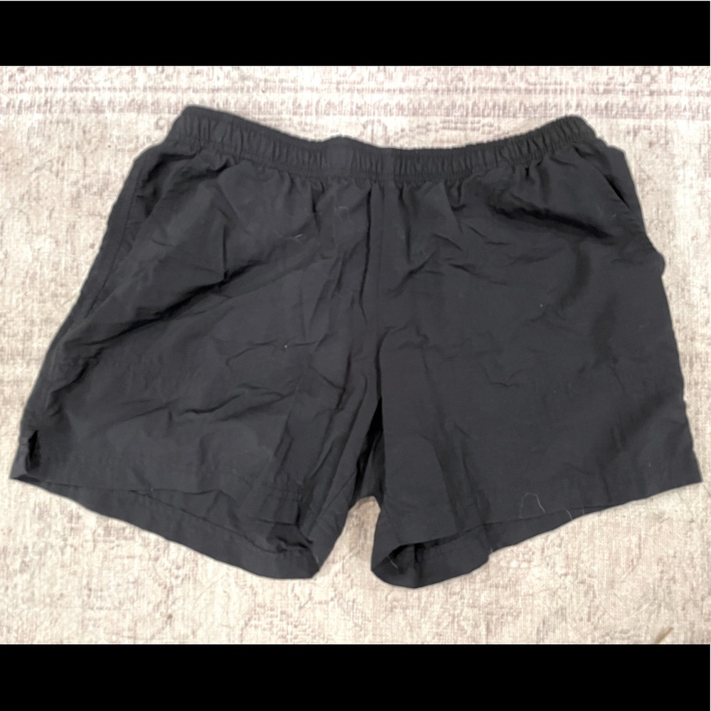 Black Columbia Short